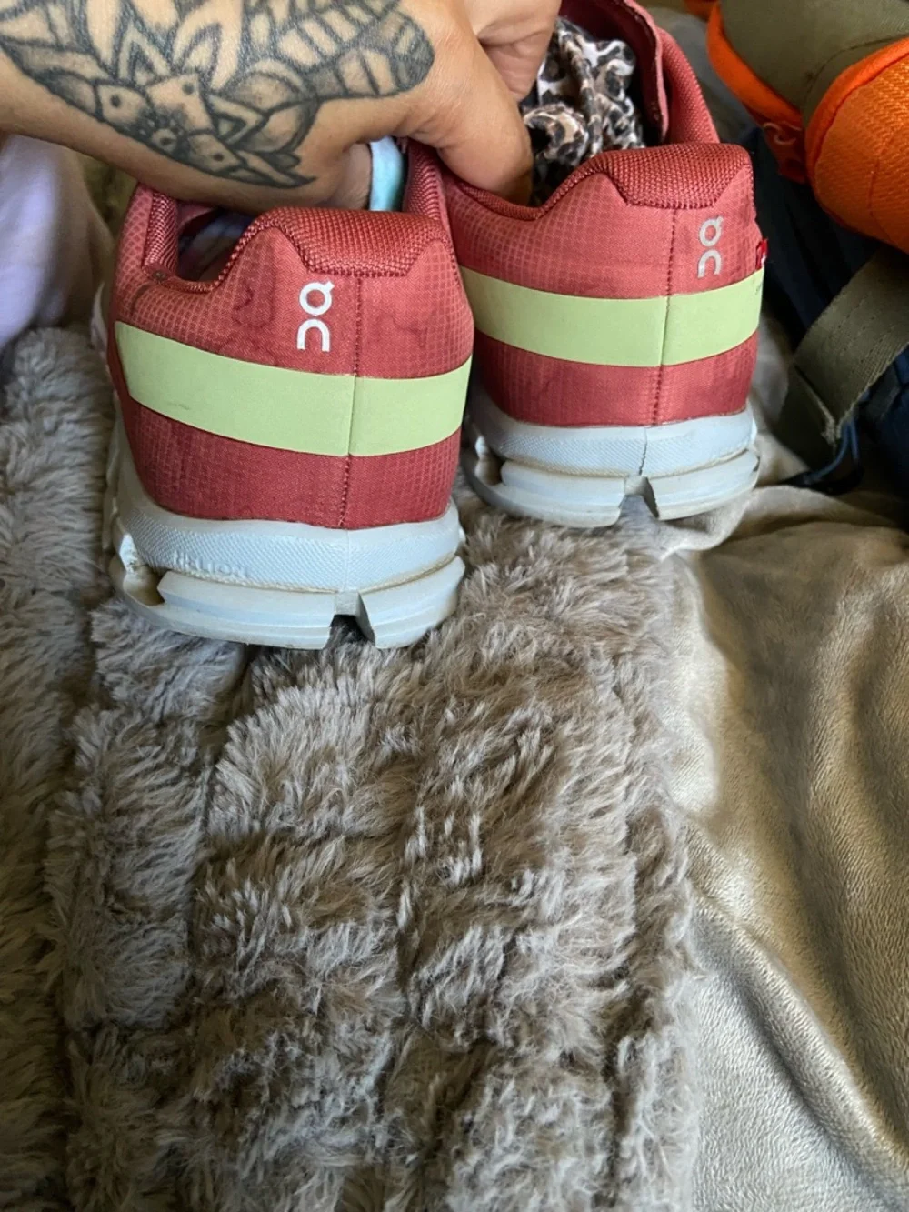 Women's On Cloud Cloudflow 2.0
Running Shoes in Guava Dust
Rose Green - Picture 5 of 7